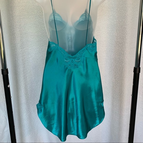 Pristine ‘90s Cacique silky, lacy chemise/slip dress - Picture 3 of 5